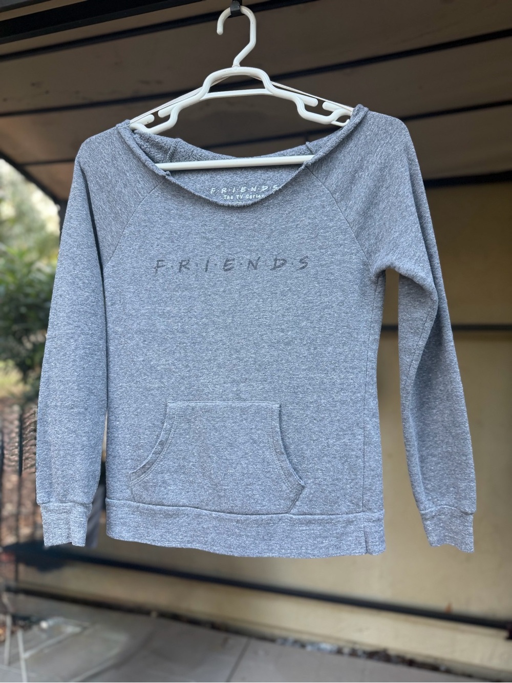 Official FRIENDS TV Show NBC Store NYC Exclusive Grey Hoodie Medium